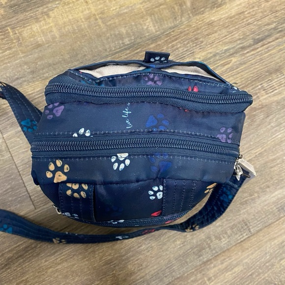 Lug Can Can XL Blue Crossbody Bag with Paw Print Design NWT - Picture 16 of 16